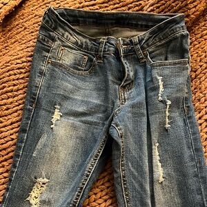 Skinny distressed Jean
